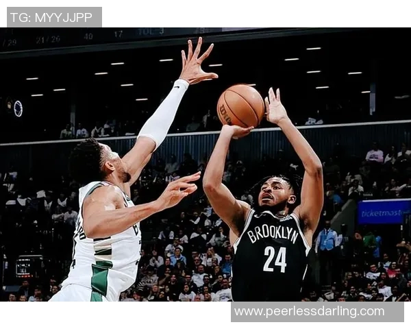 官宣，托马斯加盟！雄鹿闷声发大财，生涯第二冠稳了？